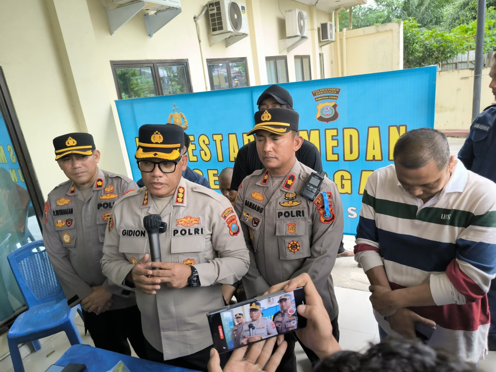 Tak Terima Diminta Uang HP, Ayah dan Anak Bunuh Bunuh Pekerja Panglong