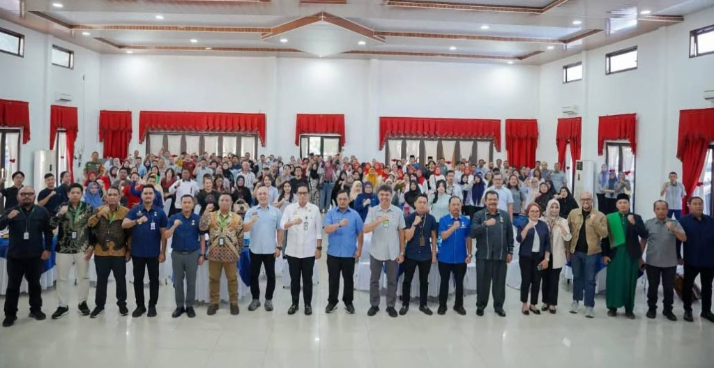 150 Pedagang Ikuti Pelatihan Penjualan Daring UMKM, Rico Waas: Sektor Dagang Sedang Tidak Baik